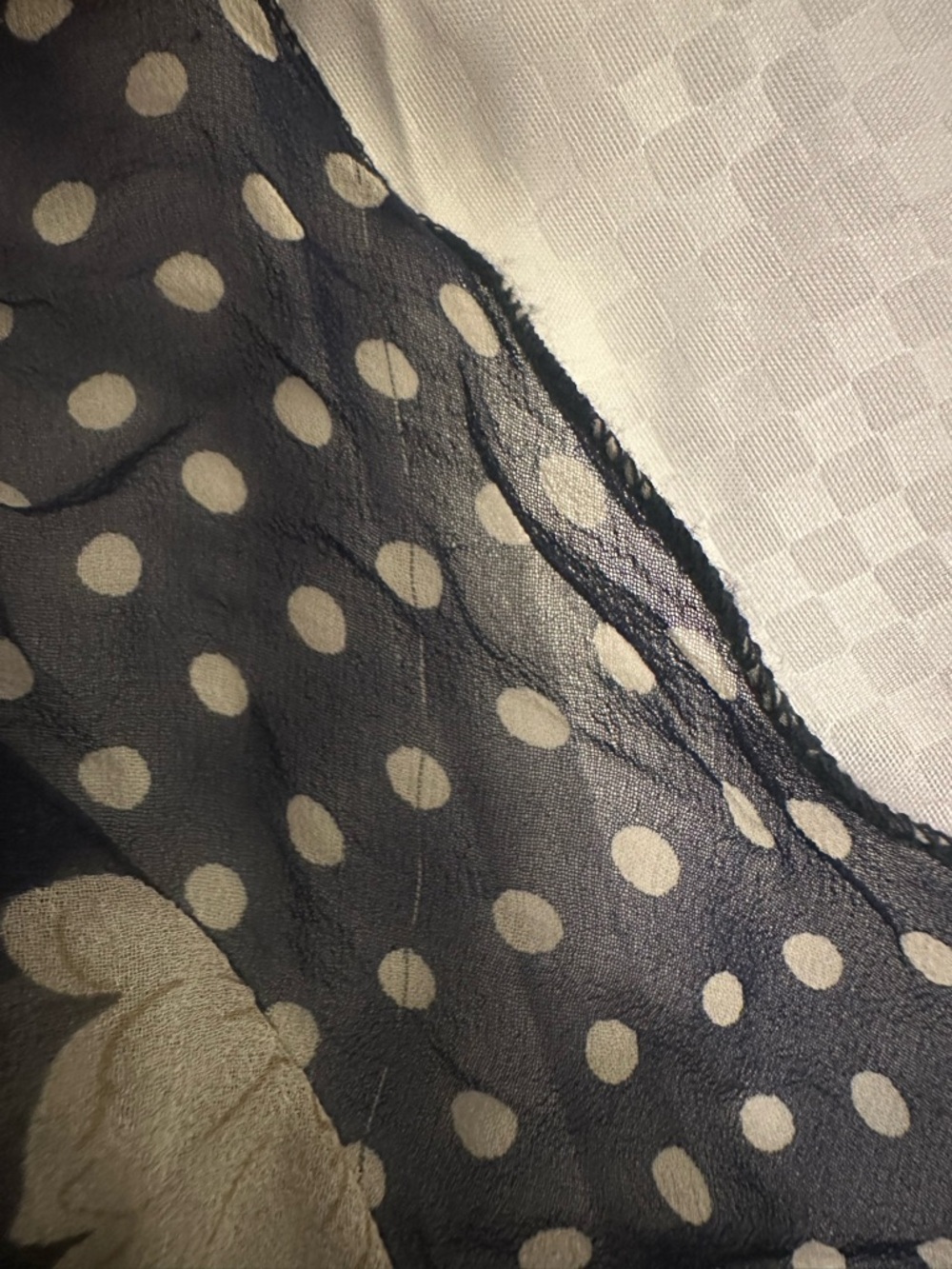 Lauren Ralph Lauren Floral 💯 Silk Scarf Black and Cream, polka dots - Picture 8 of 15